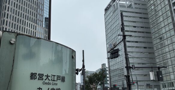 ビルの清掃作業。